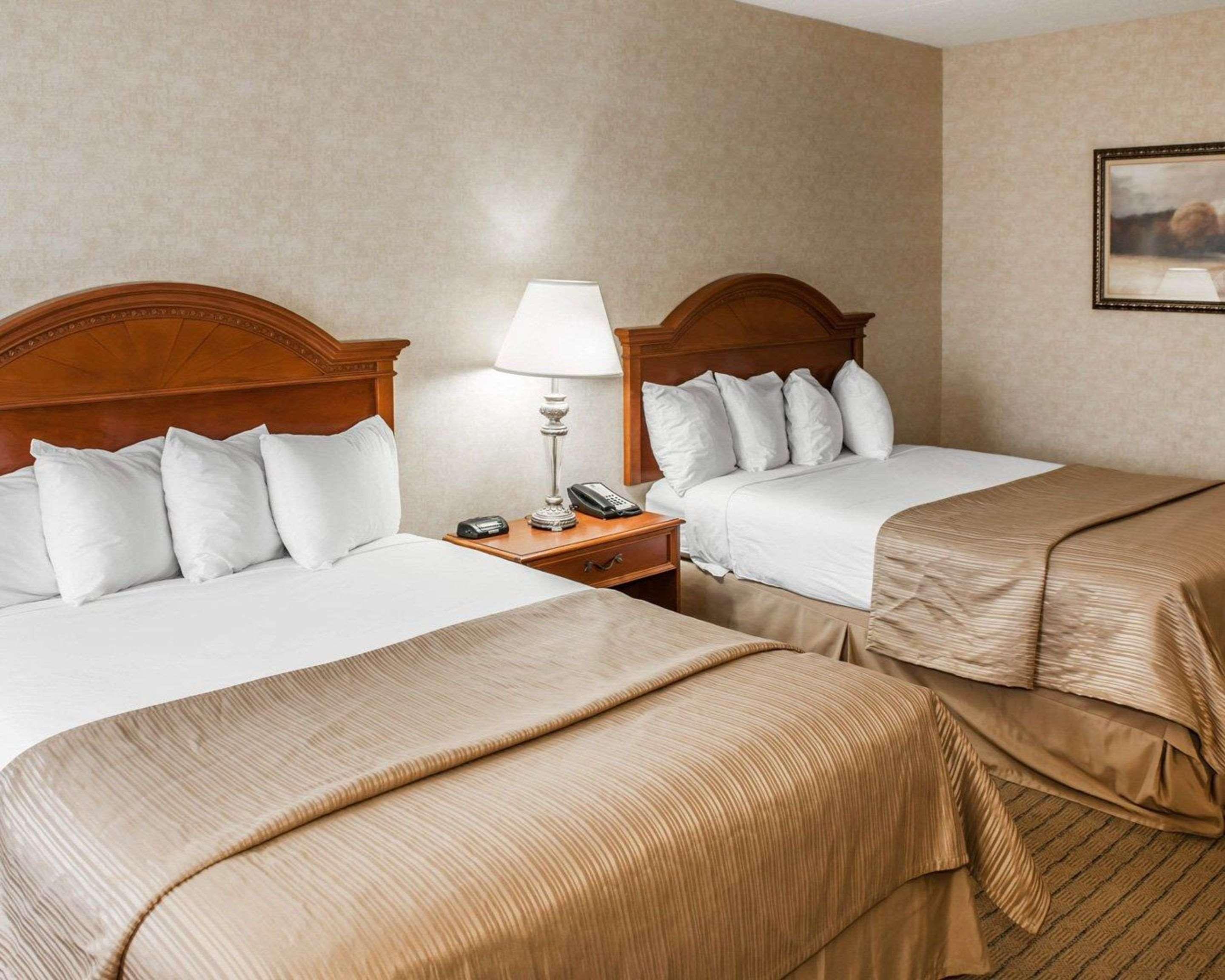 Quality Inn Castleton Exteriér fotografie
