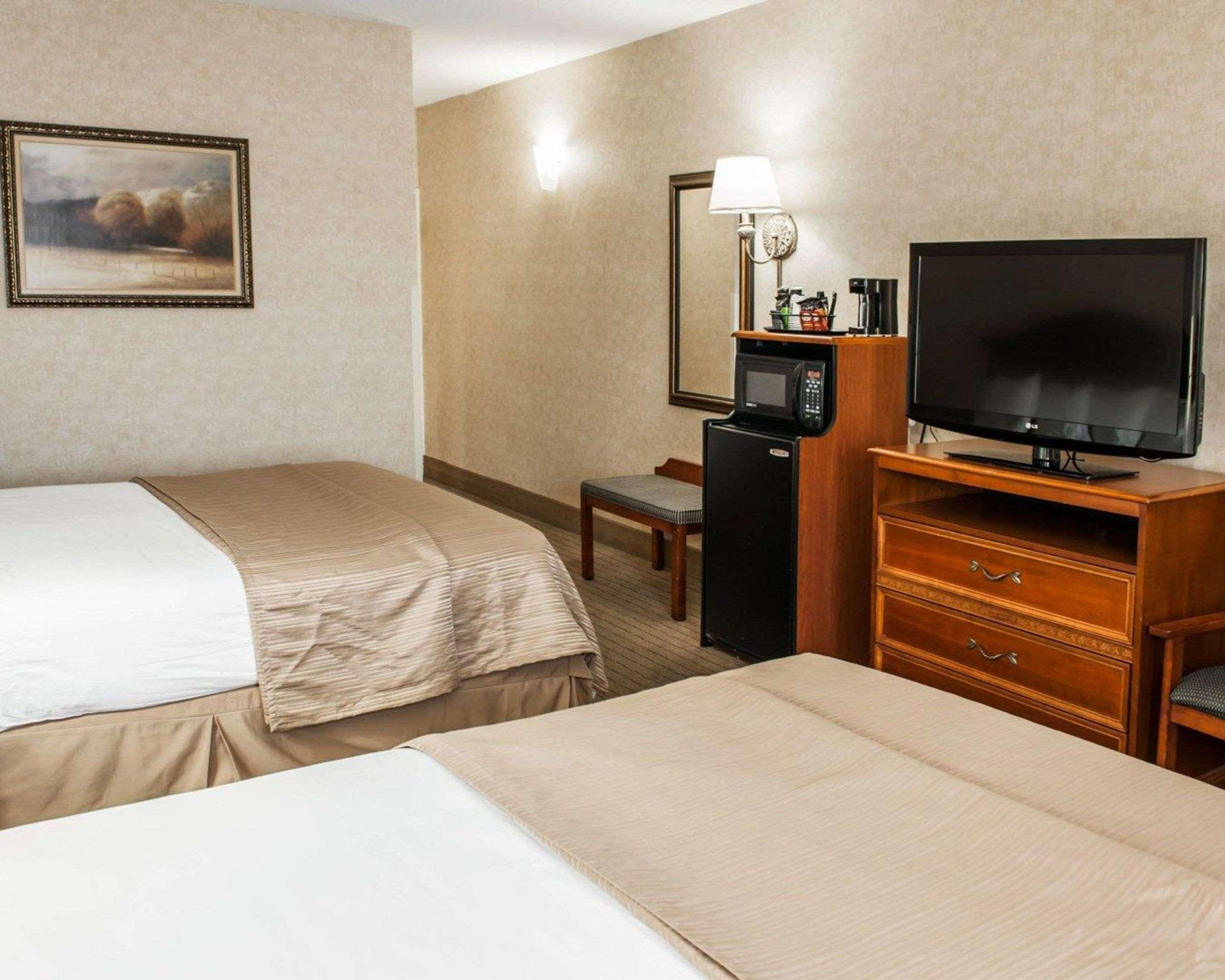 Quality Inn Castleton Exteriér fotografie
